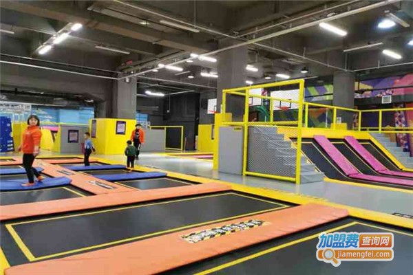 潮尚蹦蹦床主题公园加盟费