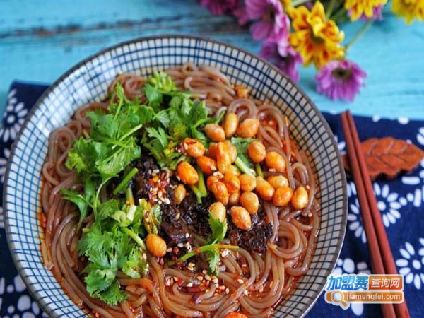 华飞四季旺酸辣粉加盟费