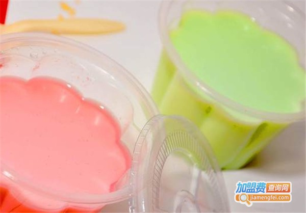 百分百鲜奶吧加盟费