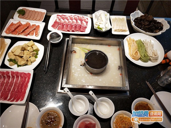 四川仁火锅加盟