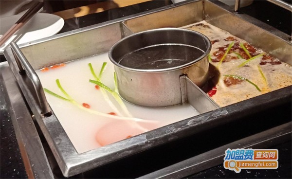 四川仁火锅加盟