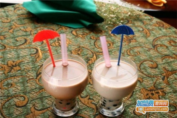 嘻哈妈咪茶饮加盟费