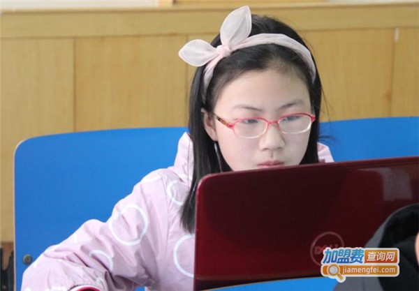 图灵少儿编程加盟费