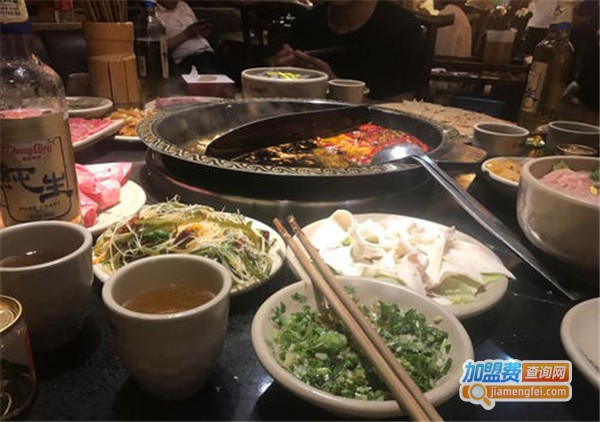 捞锅坝子老火锅加盟费