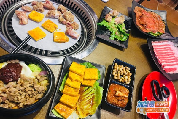 雅莉家烤肉馆加盟费