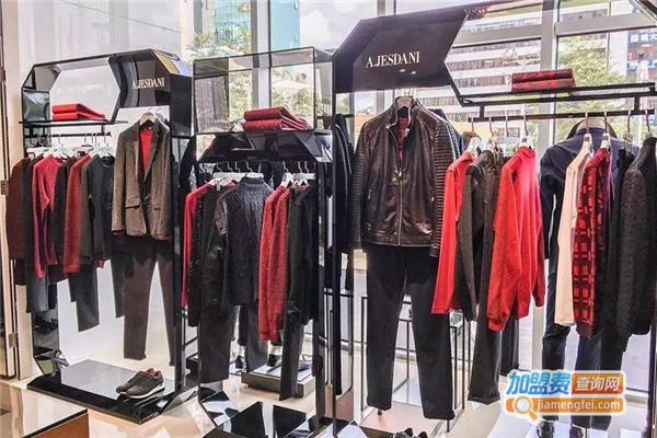 爵士丹尼加盟费