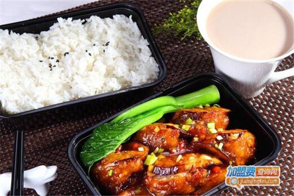 蓝与白快餐店加盟费