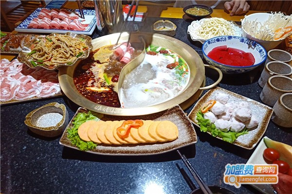 辣员外重庆老火锅加盟费