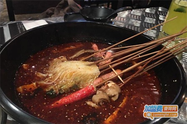 魔签麻辣料理馆加盟费