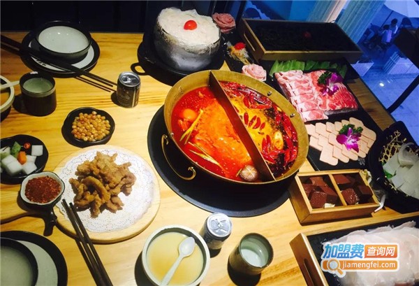 红底火锅加盟费