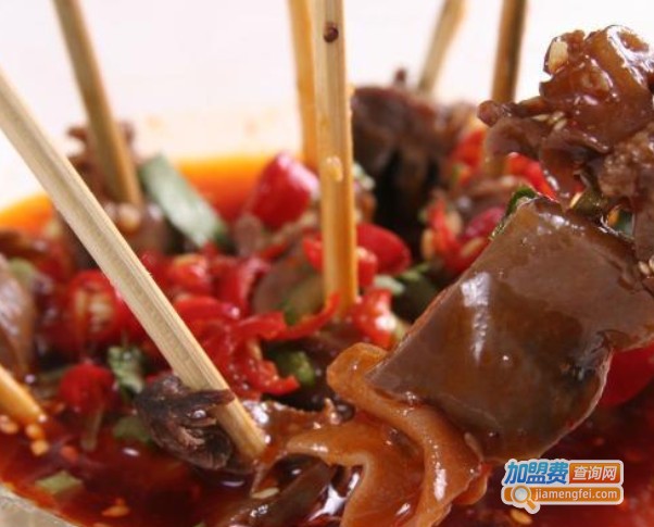 可以手提串串香加盟费