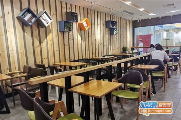 多米餐厅加盟费
