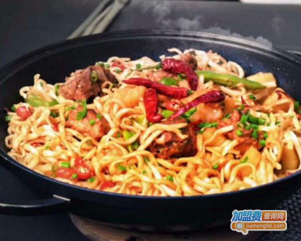 麦子轩铁锅焖面加盟费