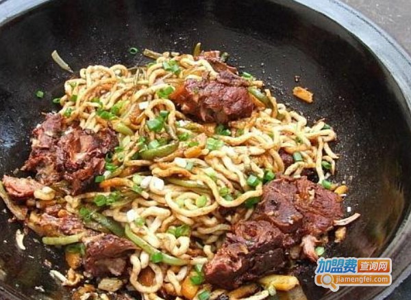 庄户人家铁锅烩菜焖面加盟费