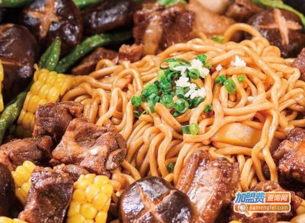 毅鑫铁锅焖面加盟费