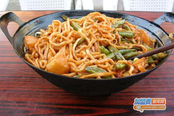 强记铁锅焖面加盟费