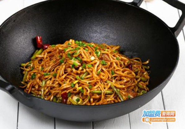 杨记铁锅焖面加盟费