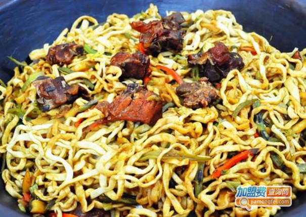 庄户人家铁锅烩菜焖面加盟费