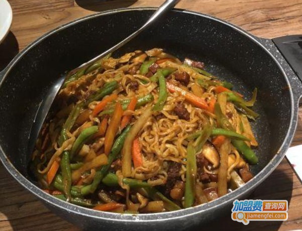 古乡居铁锅焖面加盟费