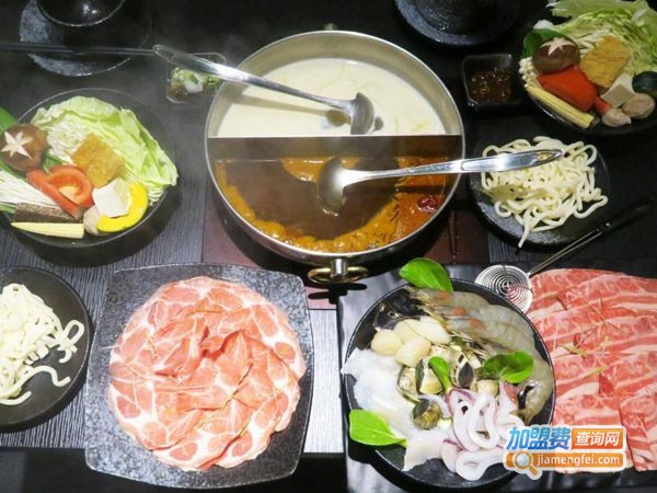 小巴黎时尚涮涮锅加盟费