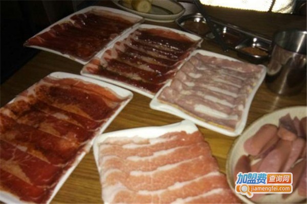 鼎鼎牛烤肉店加盟