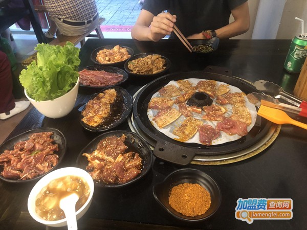 四方特色石棉烤肉加盟费