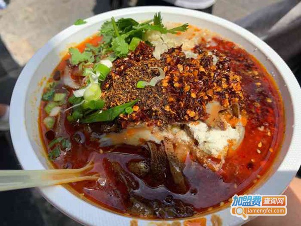 掴足爆肚加盟费