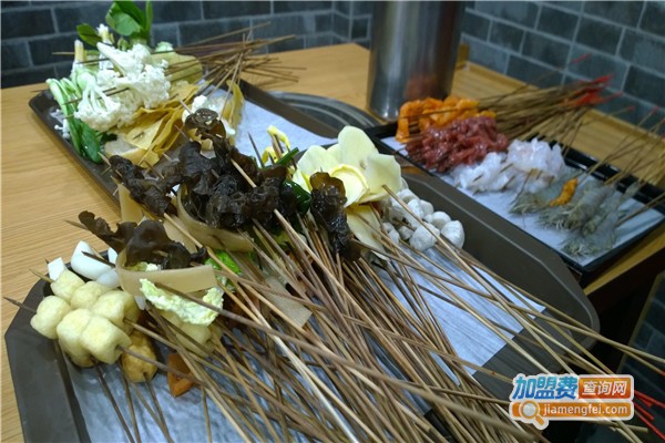 串吃串喝串串香加盟费