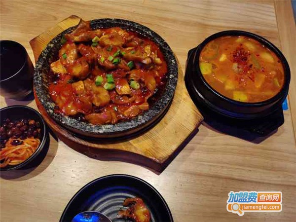 鑫日千里马拌饭补身汤加盟费