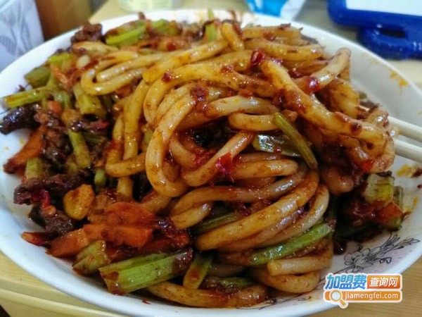 初见新疆炒米粉加盟费