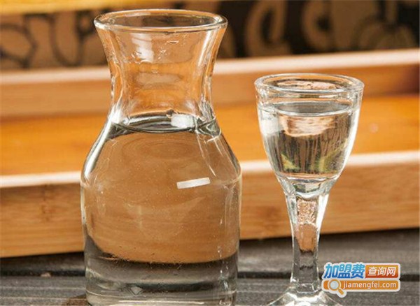 鸿泰成酒庄加盟费