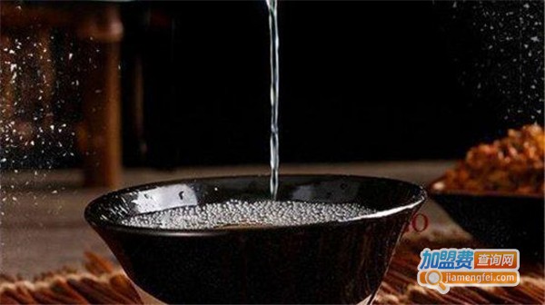 鸿泰成酒庄加盟费