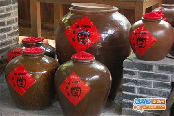 鸿泰成酒庄加盟费