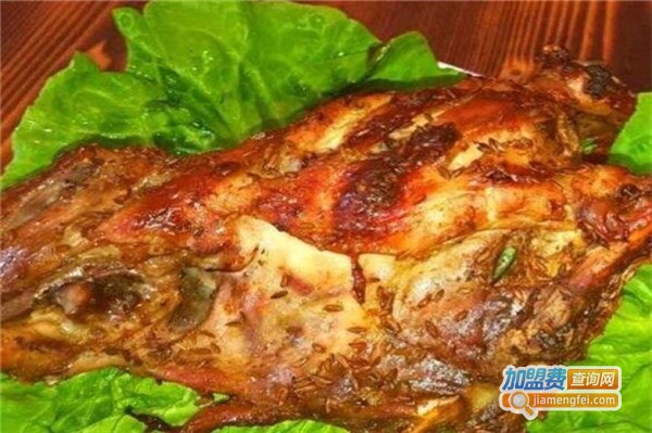 张成荣香辣鸡架饭加盟