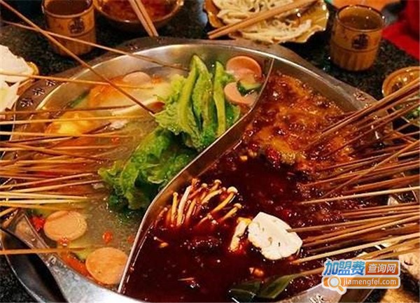 金板凳串串香加盟费