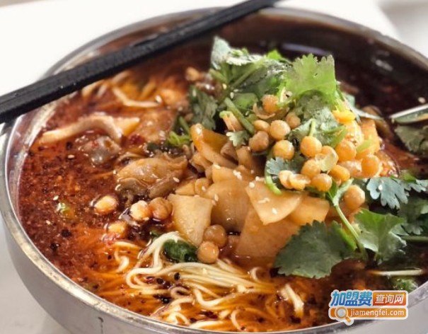 叼嘴巴儿重庆粉面加盟费