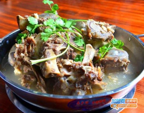 锅房破店暴走牛骨加盟