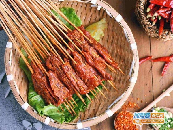 何涛砂锅串串香加盟费