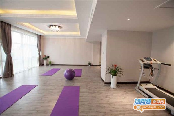 玺月精致月子会所加盟