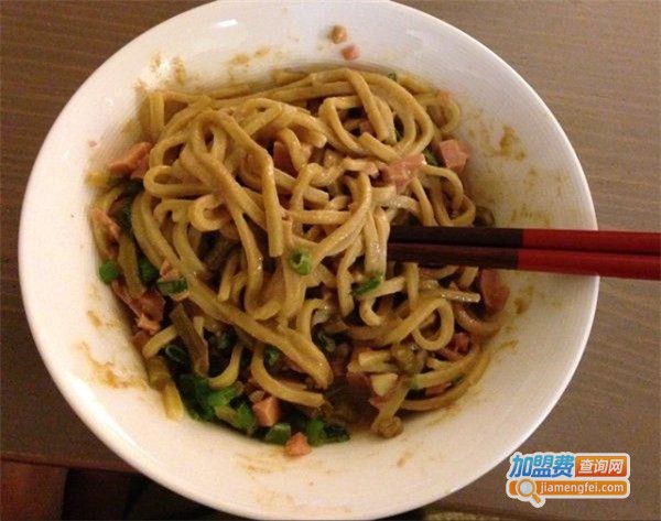 天天热干面加盟费