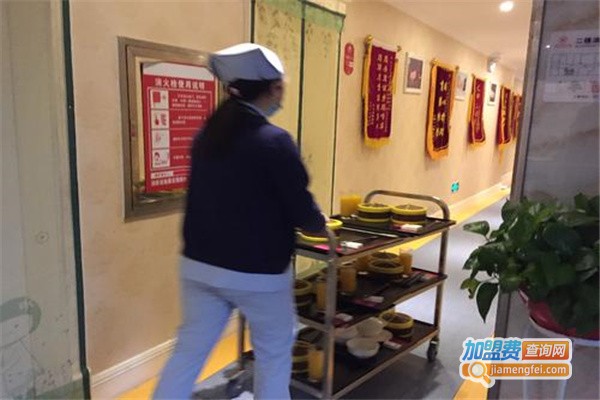 人之初月子中心