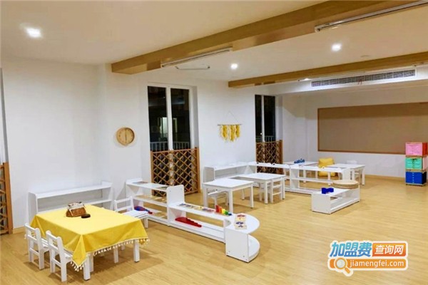 婴儿托育加盟费