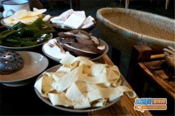 重庆老街印象土灶老火锅加盟费