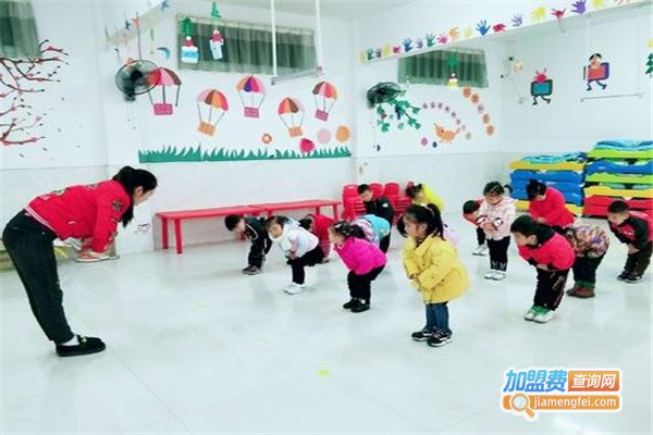 花儿朵朵幼儿园加盟