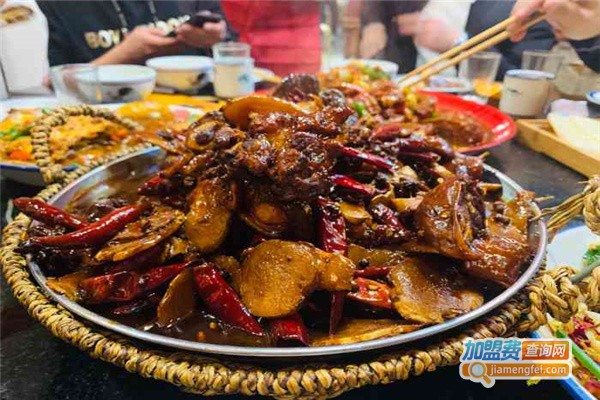 盛和友大院炒鸡