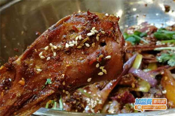 俏鸭头特色火锅加盟费