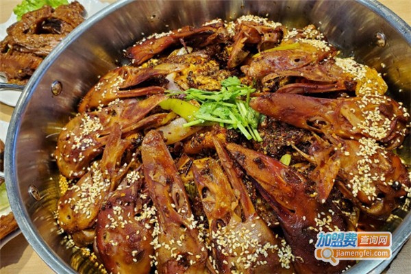 俏鸭头特色火锅加盟费