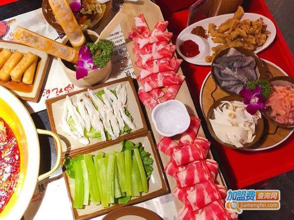 官少侠酱大骨自助火锅加盟费