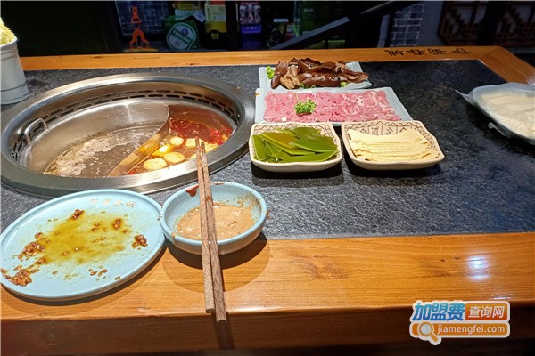 吴佳朋火锅加盟