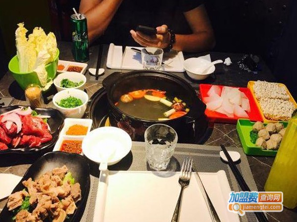 刀叉牛肉火锅店加盟费